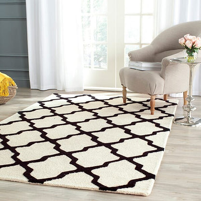 Safavieh Cambridge Cam121W Ivory / Black Geometric Area Rug