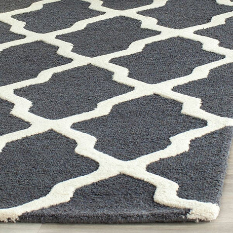 Safavieh Cambridge Cam121X Dark Grey / Ivory Rugs.