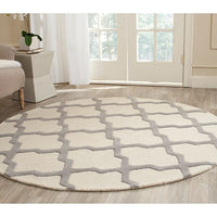 Safavieh Cambridge Cam121Y Ivory / Silver Geometric Area Rug