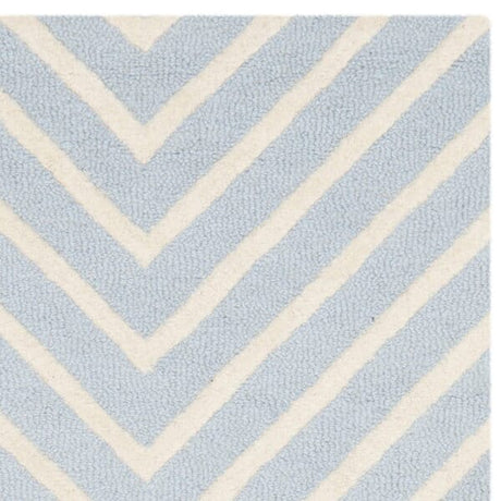 Safavieh Cambridge Cam129A Light Blue / Ivory Rugs.