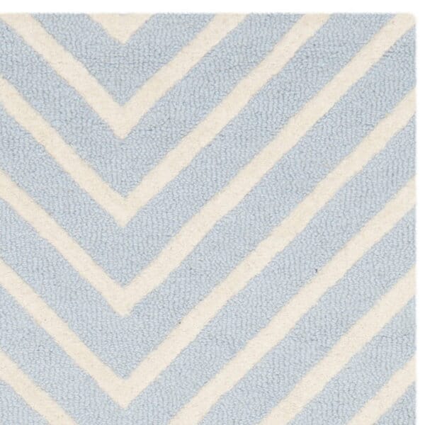 Safavieh Cambridge Cam129A Light Blue / Ivory Rugs.