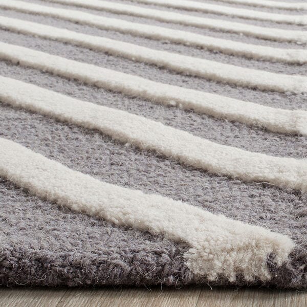 Safavieh Cambridge Cam129X Dark Grey / Ivory Rugs.