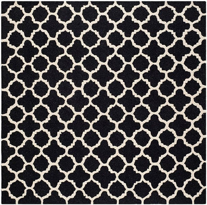 Safavieh Cambridge Cam130E Black / Ivory Geometric Area Rug