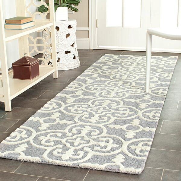 Safavieh Cambridge Cam133D Silver / Ivory Rugs.