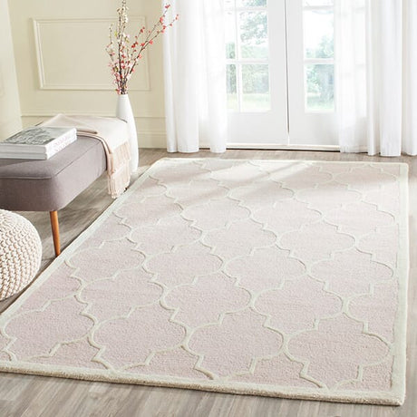 Safavieh Cambridge Cam134M Light Pink / Ivory Rugs.