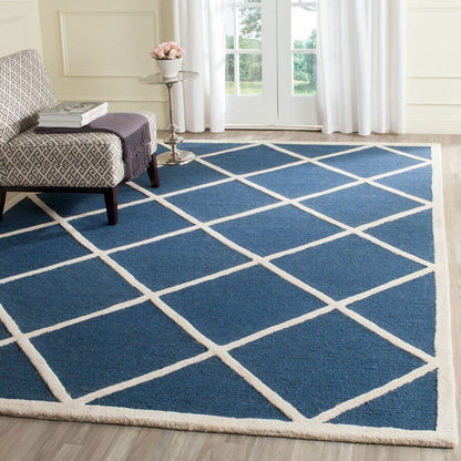 Safavieh Cambridge Cam136G Navy / Ivory Geometric Area Rug