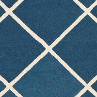 Safavieh Cambridge Cam136G Navy / Ivory Geometric Area Rug