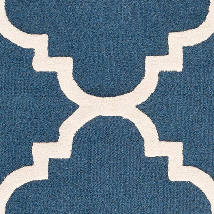 Safavieh Cambridge Cam140G Navy / Ivory Geometric Area Rug