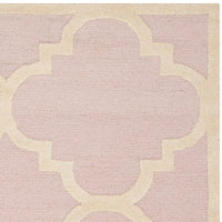 Safavieh Cambridge Cam140M Light Pink / Ivory Geometric Area Rug