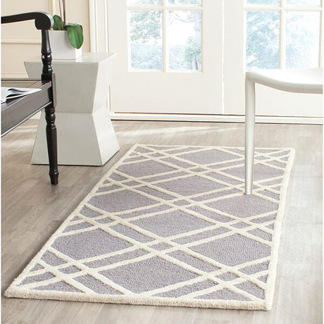 Safavieh Cambridge Cam142D Silver / Ivory Rugs.