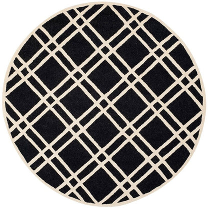 Safavieh Cambridge Cam142E Black / Ivory Geometric Area Rug