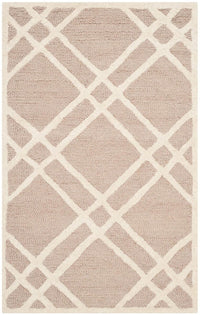 Safavieh Cambridge Cam142J Beige / Ivory Geometric Area Rug