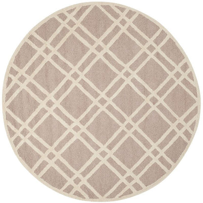 Safavieh Cambridge Cam142J Beige / Ivory Geometric Area Rug