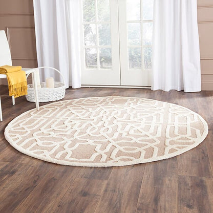 Safavieh Cambridge Cam570J Beige / Ivory Geometric Area Rug