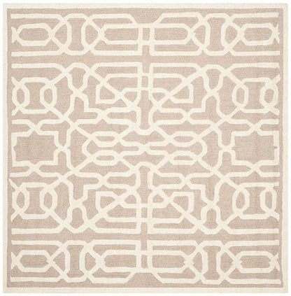 Safavieh Cambridge Cam570J Beige / Ivory Geometric Area Rug