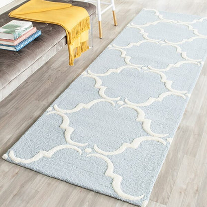 Safavieh Cambridge Cam703B Blue / Ivory Geometric Area Rug