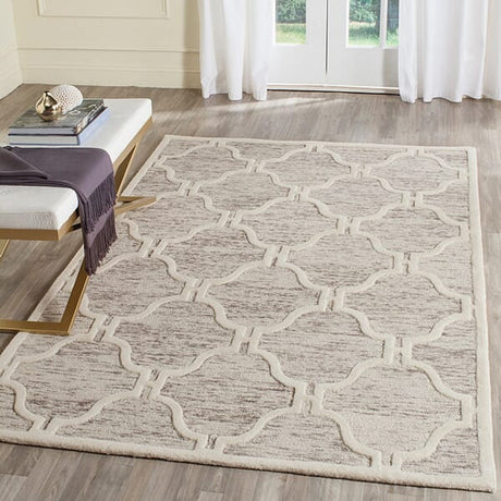 Safavieh Cambridge Cam727R Light Brown / Ivory Rugs.