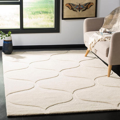 Safavieh Cambridge Cam730P Ivory / Ivory Geometric Area Rug