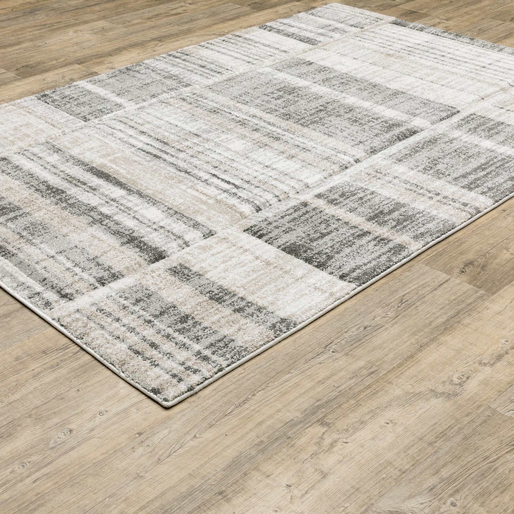 Oriental Weavers Sphinx Cambria 055X2 Beige/ Charcoal Area Rug