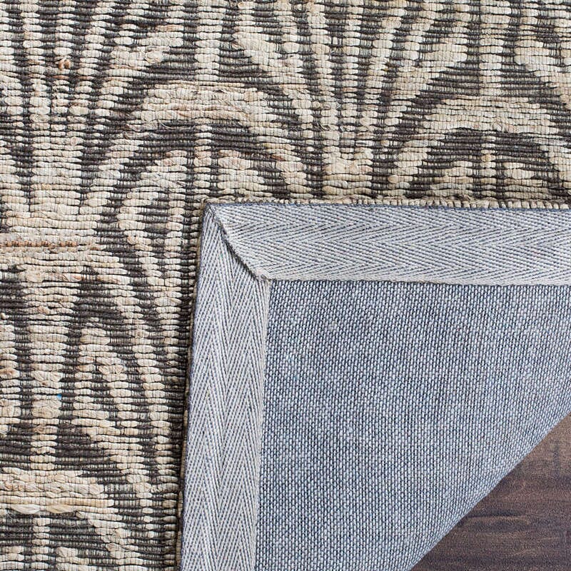 Safavieh Cape Cod Cap501B Light Beige / Grey Geometric Area Rug