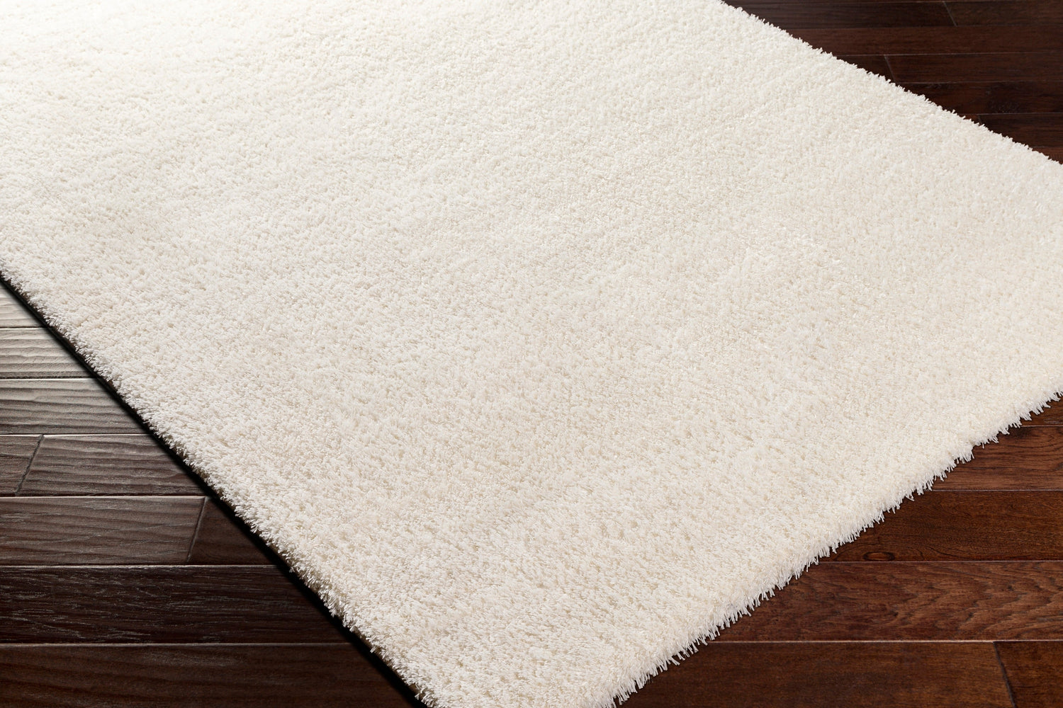 Surya Cloudy Shag Cdg-2302 White Rug.