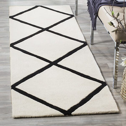 Safavieh Chatham Cht720A Ivory / Black Geometric Area Rug