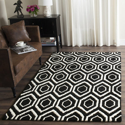 Safavieh Chatham Cht731K Black / Ivory Geometric Area Rug