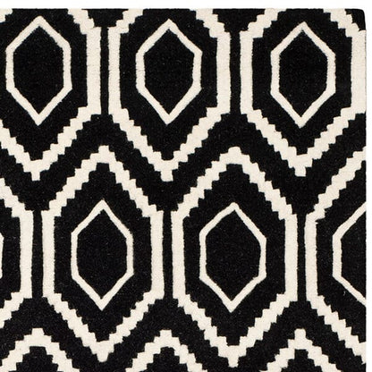 Safavieh Chatham Cht731K Black / Ivory Geometric Area Rug