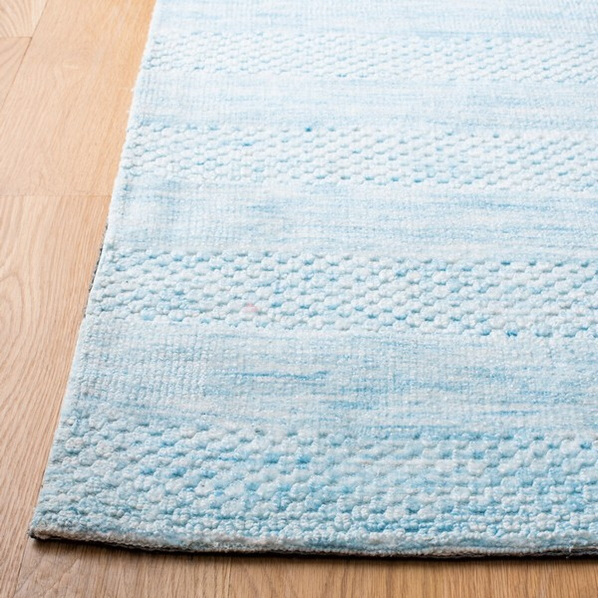 Safavieh Classic Vintage Clv952M Light Blue Area Rug