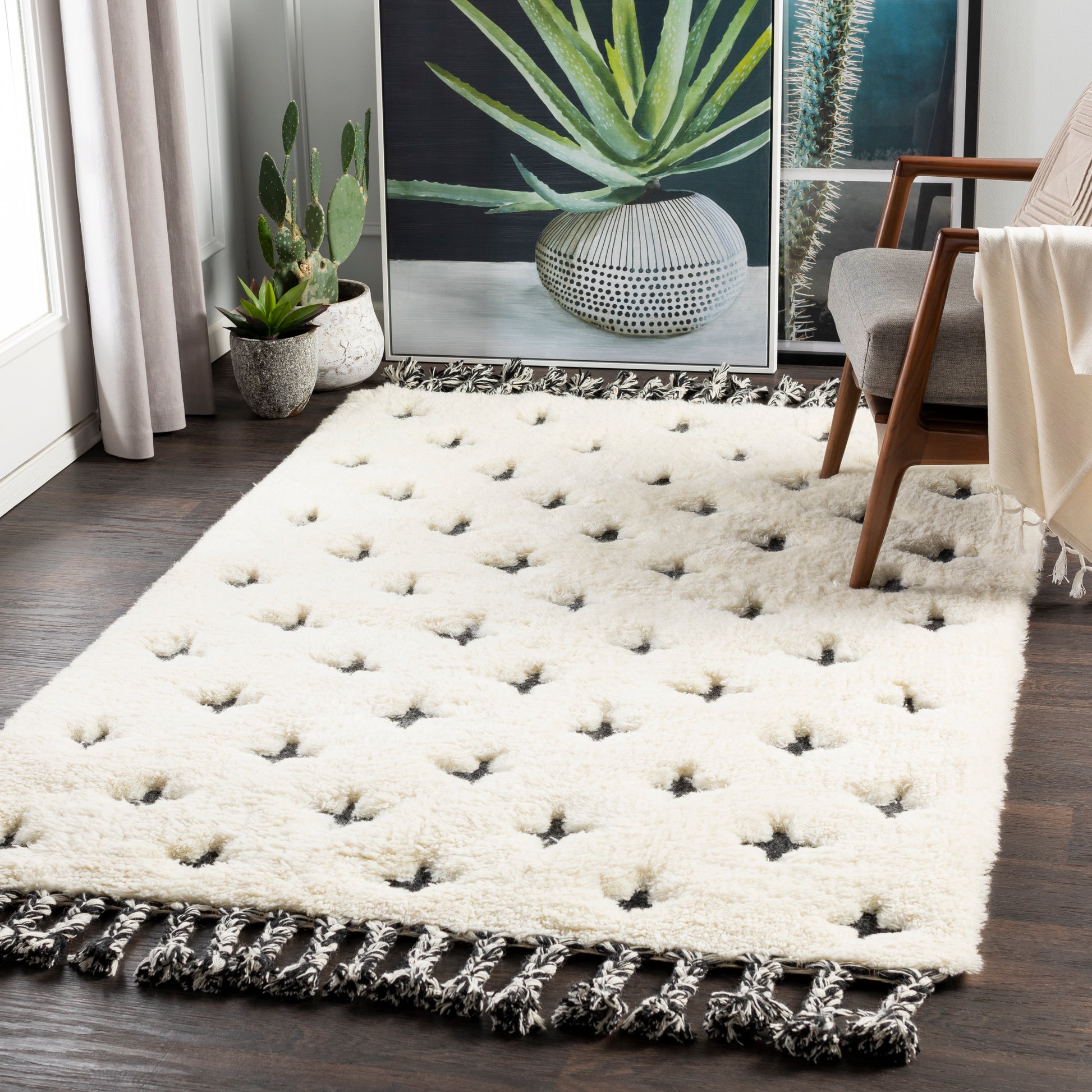 Surya Camille Cme-2300 Cream, Black Area Rug