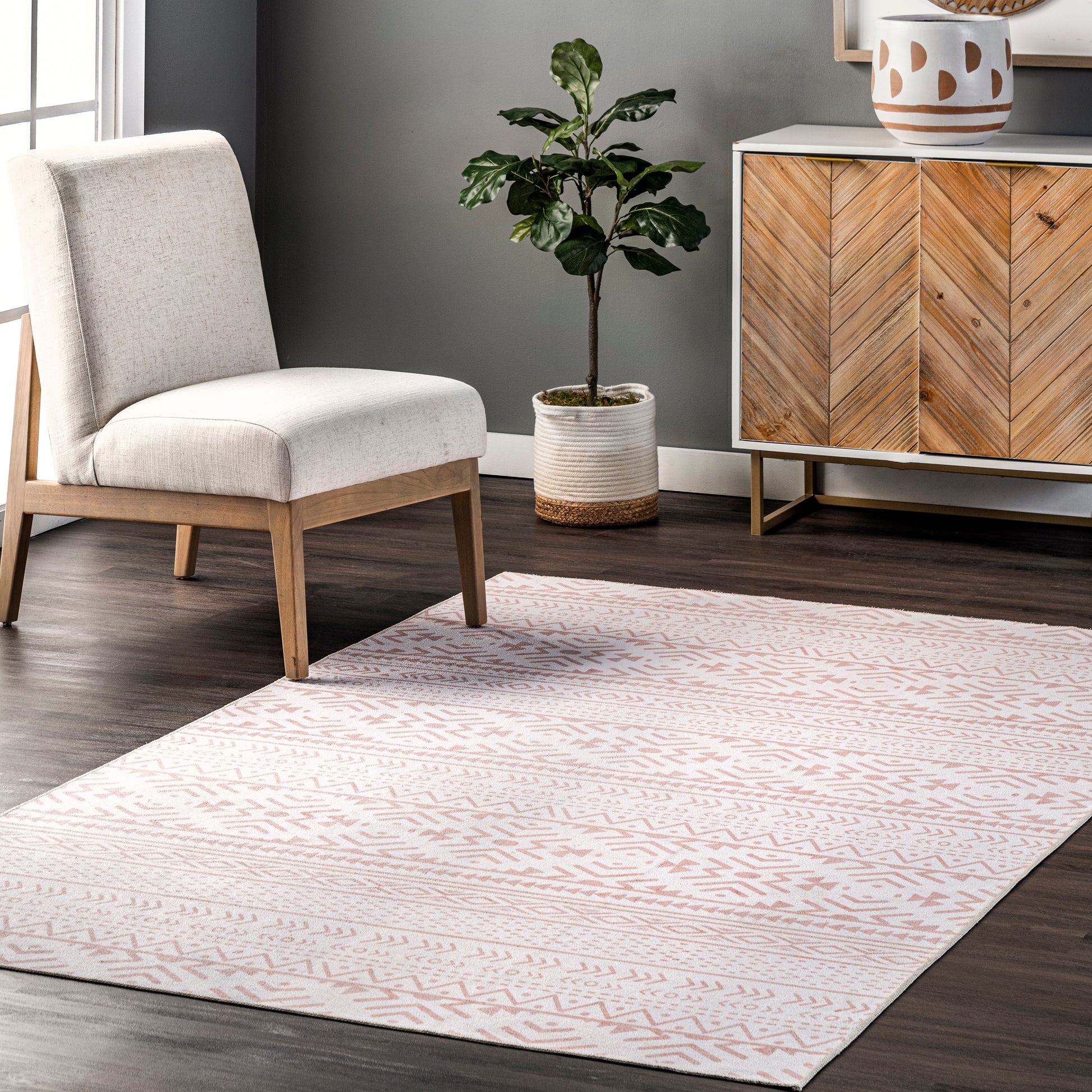 AreaRugs.com Wavaj Nwa1203B Pink Area Rug