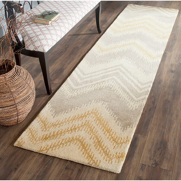 Safavieh Capri Cpr445B Grey / Gold Chevron Area Rug