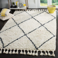 Safavieh Casablanca Csb726A Ivory / Grey Geometric Area Rug