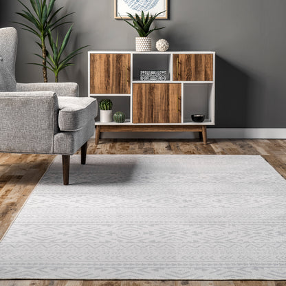 AreaRugs.com Wavaj Nwa1203A Light Gray Area Rug