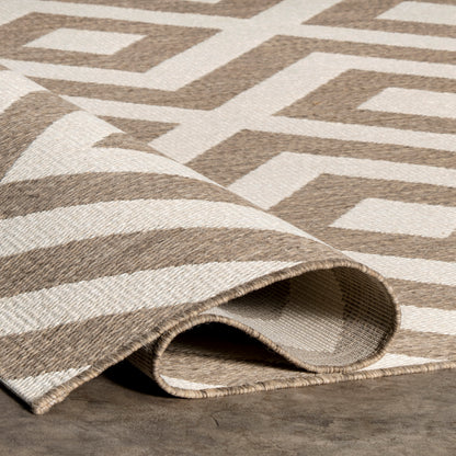 Nuloom Shane Celtic Trellis Nsh2868A Beige Area Rug