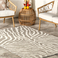 Nuloom Corina Zebra Nco1659A Gray Area Rug