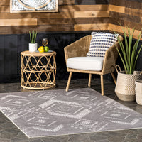 AreaRugs.com Wavaj Nwa1011A Light Gray Area Rug