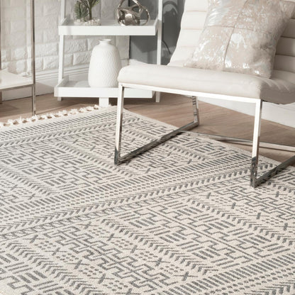 Nuloom Aztec Coyote Naz1346A Beige Area Rug