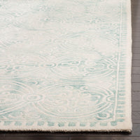 Safavieh Dip Dye Ddy211J Light Green / Ivory Damask Area Rug