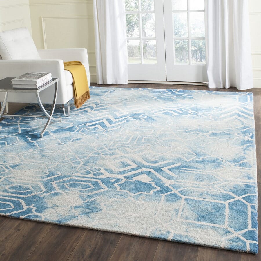 Safavieh Dip Dye Ddy678G Blue / Ivory Geometric Area Rug