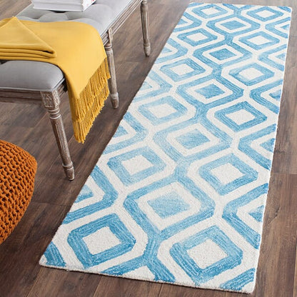 Safavieh Dip Dyed Ddy679A Ivory / Blue Geometric Area Rug