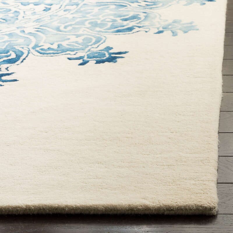 Safavieh Dip Dye Ddy701M Ivory / Blue Area Rug