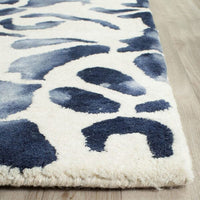 Safavieh Dip Dyed Ddy719P Ivory / Navy Damask Area Rug