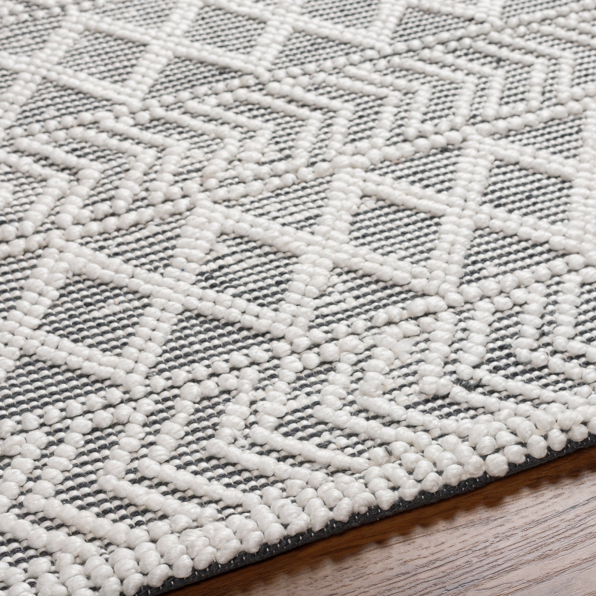 Surya Daffodil Dff-2301 Beige Area Rug