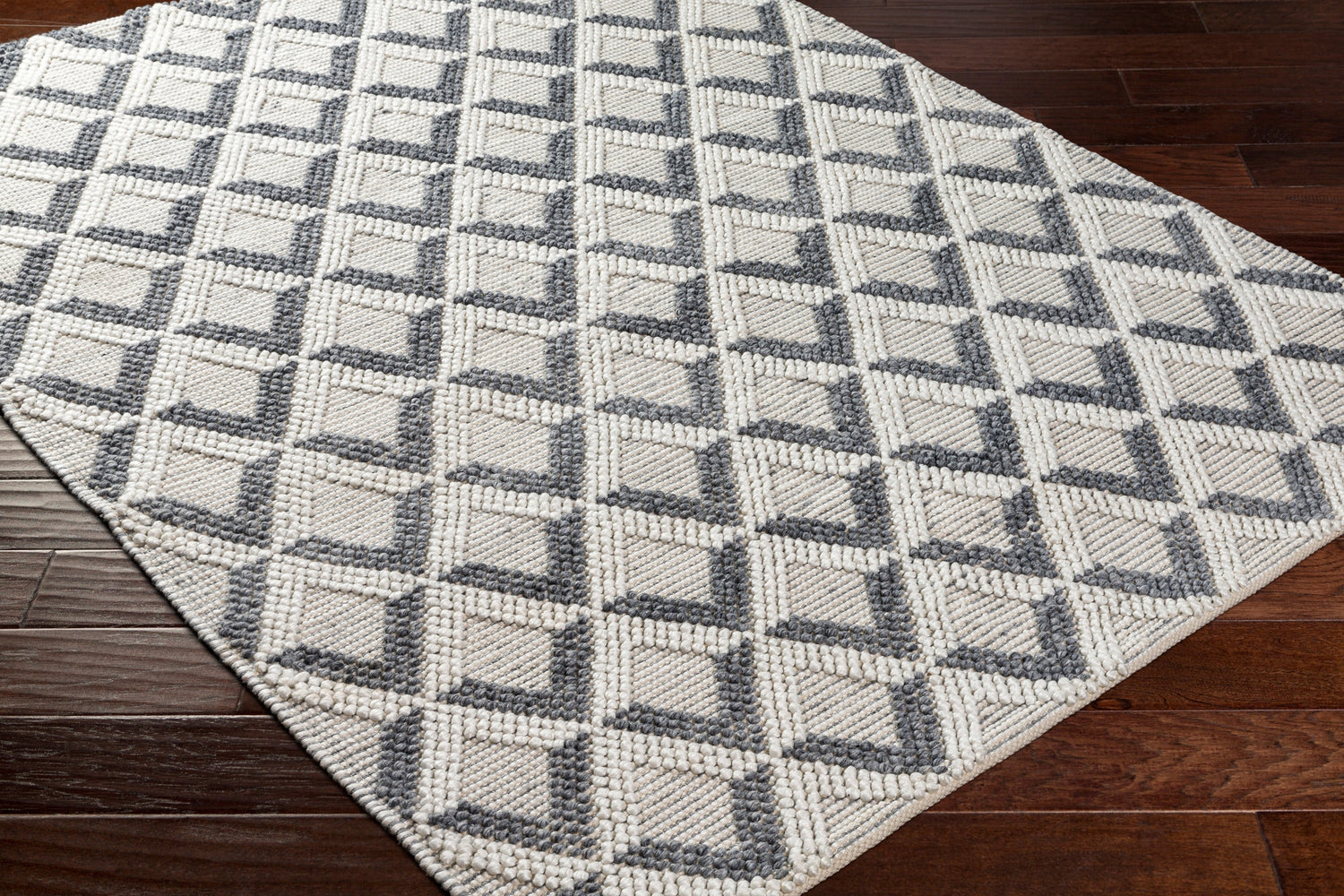 Surya Daffodil Dff-2304 Beige Rug.