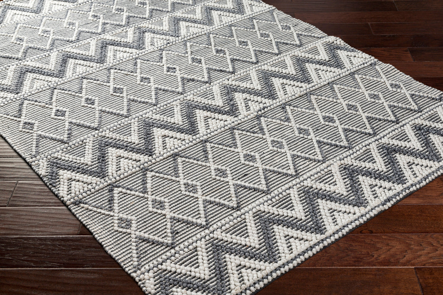 Surya Daffodil Dff-2305 Grey Rug.