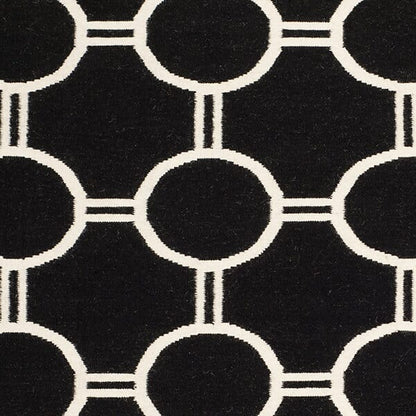 Safavieh Dhurries Dhu636A Black / Ivory Geometric Area Rug