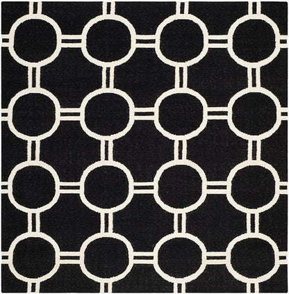 Safavieh Dhurries Dhu636A Black / Ivory Geometric Area Rug