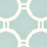 Safavieh Dhurries Dhu636C Light Blue / Ivory Geometric Area Rug