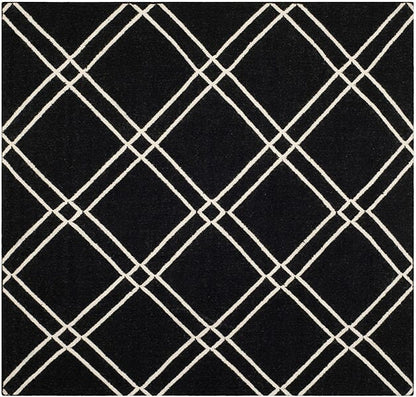 Safavieh Dhurries Dhu638A Black / Ivory Geometric Area Rug